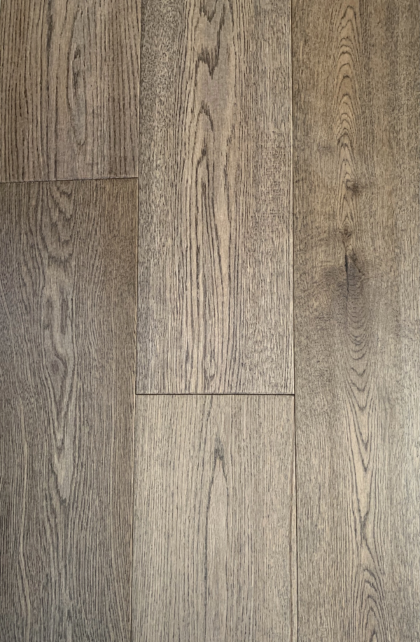 FALCON FLOORING - 6 1/2” x 3 1/4” RED OAK S&B LANDMARK SPECIAL<br><br><b><span style="text-decoration: line-through;">$5.49 / Sqft</span></b>