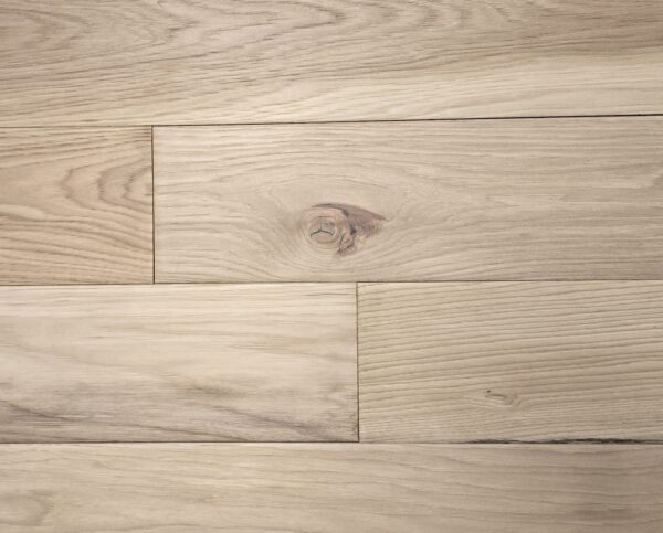 Natural Handscraped Hickory 4 1/4" <br><br><b><span style="text-decoration: line-through;">$9.74 / Sqft</span></b>